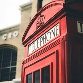 Red phone box wallpaper