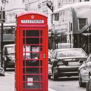 Red phone box wallpaper