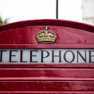 Red phone box wallpaper