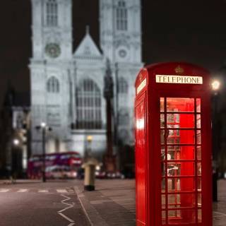 Red phone box wallpaper