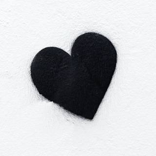iPhone heart black wallpaper
