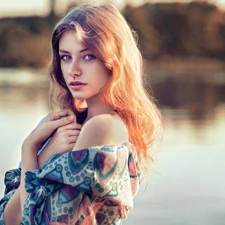 Attractive girls wallpaper