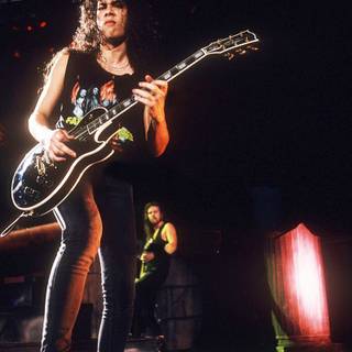 Kirk Hammett iPhone wallpaper