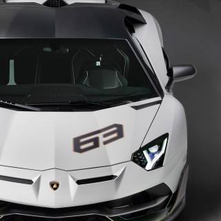 Aventador SVJ iPhone wallpaper