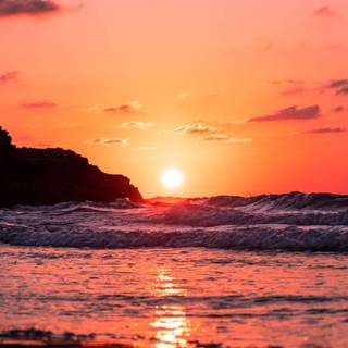 iPhone 12 sea wallpaper