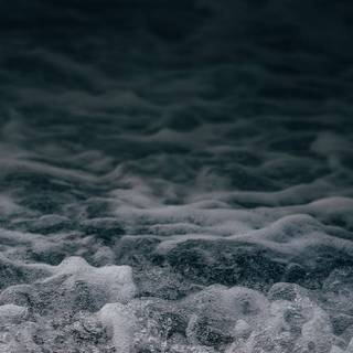 iPhone 12 sea wallpaper