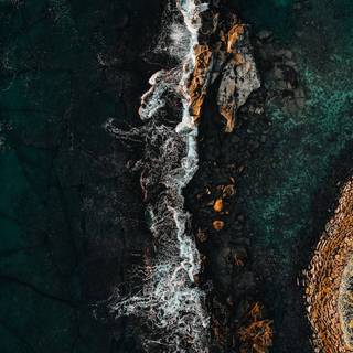 iPhone 12 sea wallpaper