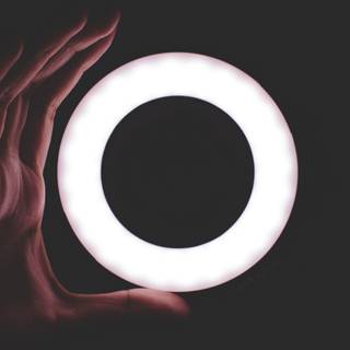 iPhone circle wallpaper