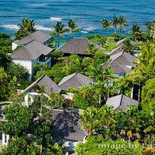 Luxury villas wallpaper