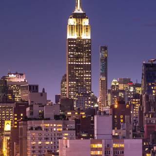 City skyline iPhone wallpaper