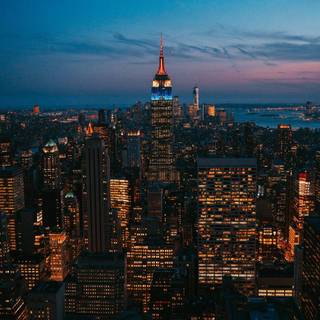 City skyline iPhone wallpaper