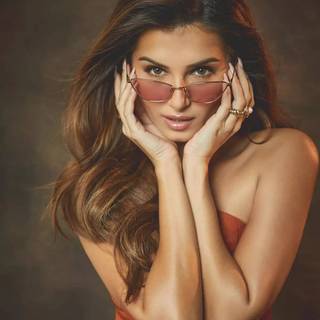 Tara Sutaria iPhone wallpaper