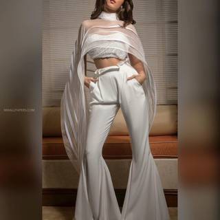 Tara Sutaria iPhone wallpaper