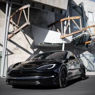 Tesla Model X iPhone wallpaper