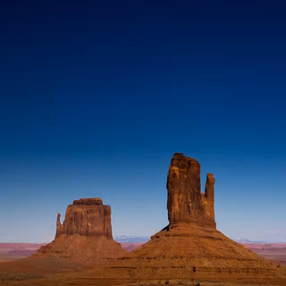 Monument Valley iPhone wallpaper