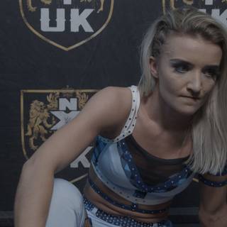Xia Brookside wallpaper