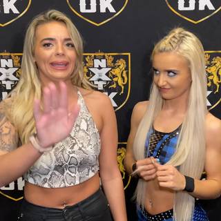 Xia Brookside wallpaper