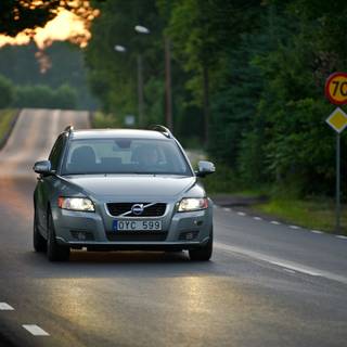 Volvo V50 wallpaper