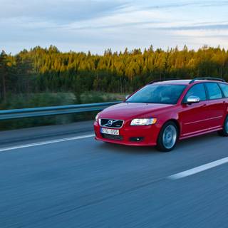 Volvo V50 wallpaper