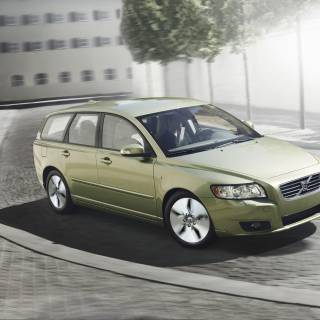 Volvo V50 wallpaper