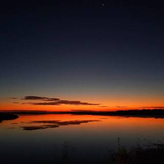 Reflecting sky and sunset wallpaper