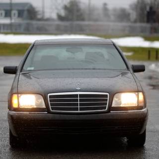 Mercedes-Benz W140 wallpaper