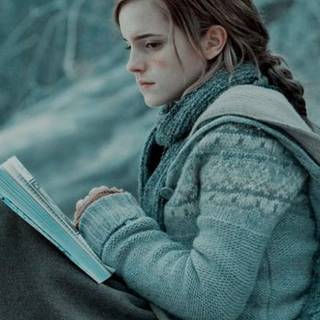 Hermione phone wallpaper