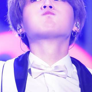 Singer phone wallpaper