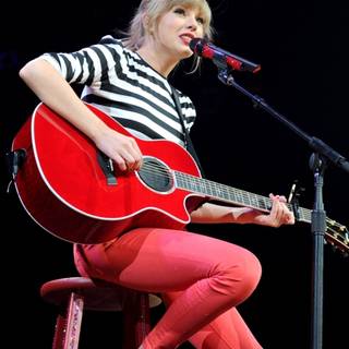 Singer phone wallpaper