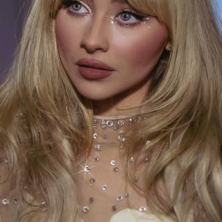 Sabrina Carpenter iPhone wallpaper