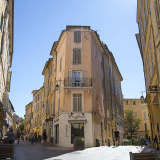 Aix-en-Provence wallpaper