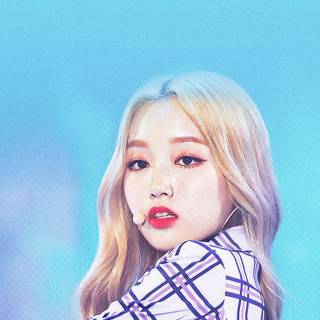 Loona Gowon phone wallpaper
