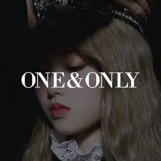 Loona Gowon phone wallpaper