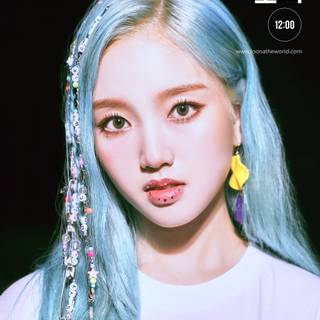 Loona Gowon phone wallpaper