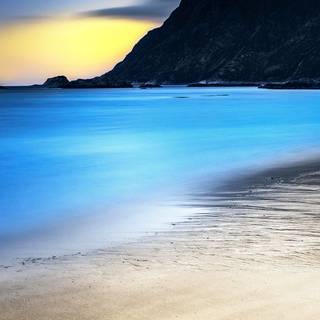 iPhone night beach wallpaper