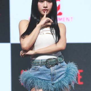 Natty Kiss of Life wallpaper