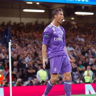 Cristiano Ronaldo noodle hair wallpaper