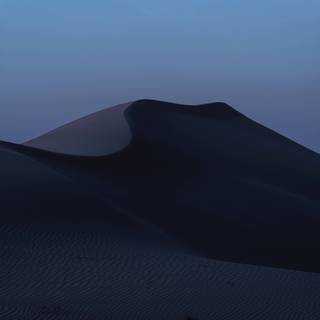 Desert at night 4k wallpaper