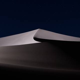 Desert at night 4k wallpaper