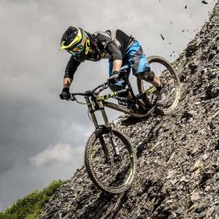 Downhill phone wallpaper