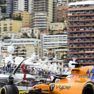 F1 McLaren phone wallpaper