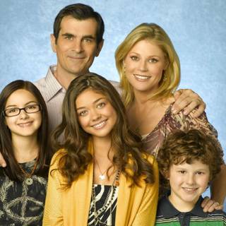 Modern Family 4k wallpaper