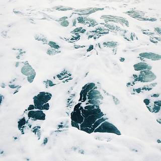 iPhone XS white wallpaper