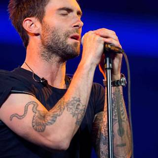 Adam Levine phone wallpaper