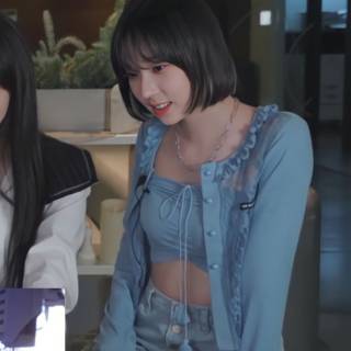 Aespa Sun and Moon wallpaper