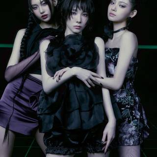 Zombie Everglow wallpaper