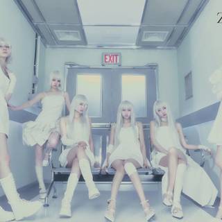 Zombie Everglow wallpaper