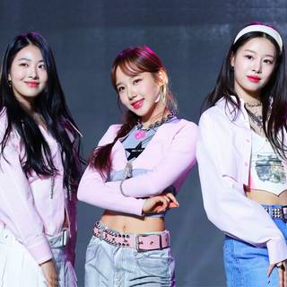 Athena Fifty Fifty wallpaper