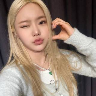 Athena Fifty Fifty wallpaper