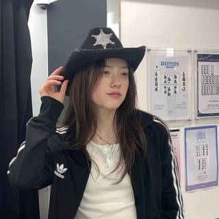 Chanelle Moon wallpaper